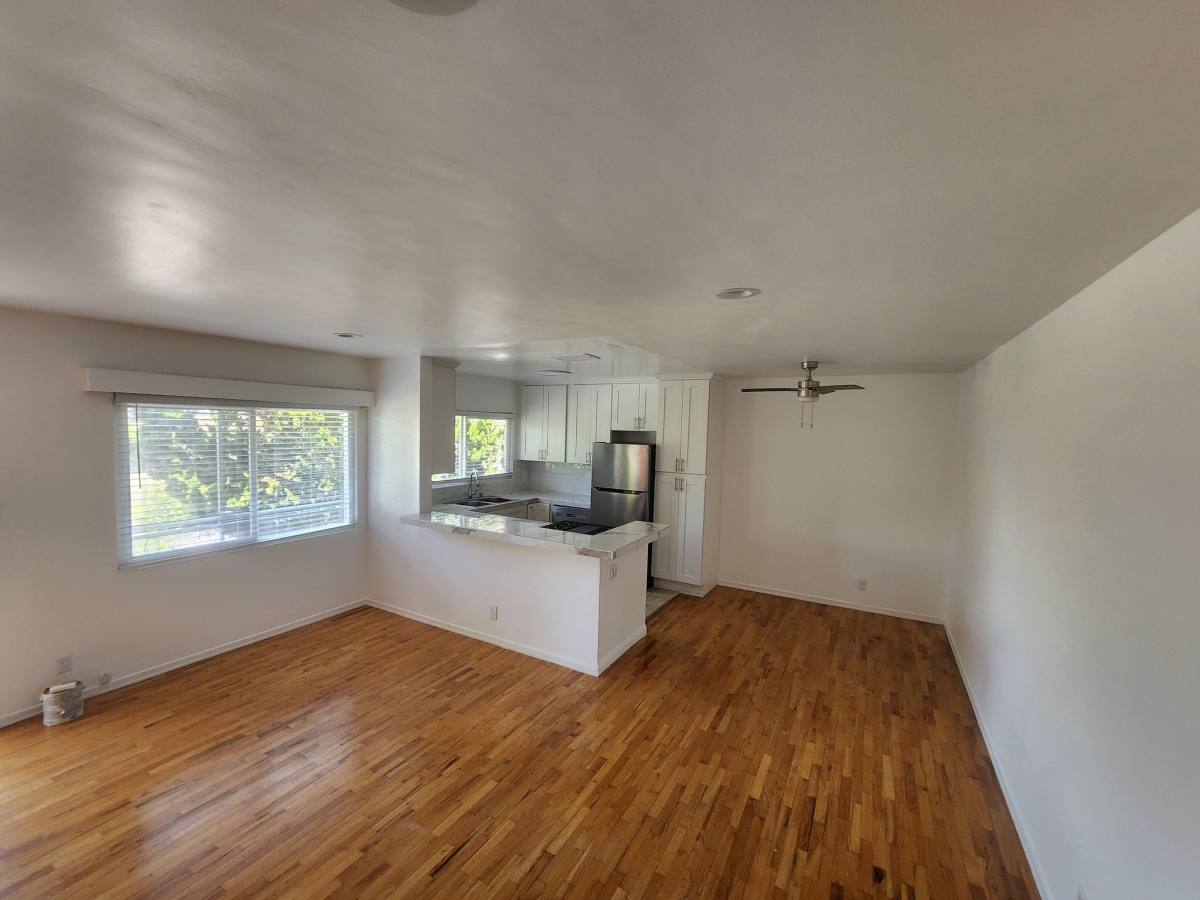 Apartment for rent at 1025 Idaho Ave #9, Santa Monica, CA 90403