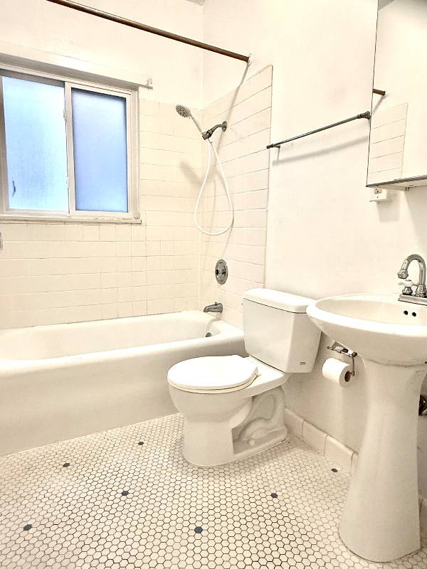 Apartment for rent at 2818 Telegraph Ave #28, Berkeley, CA 94705