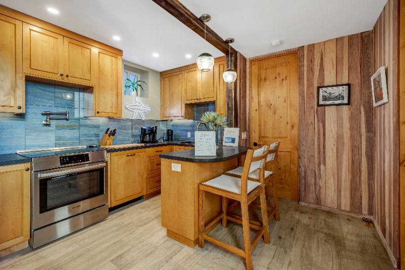 Apartment for rent at 1686 Neptune Ave, Encinitas, CA 92024
