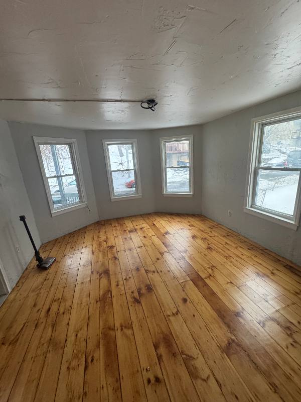 Apartment for rent at 74 Rodney St #3, Worcester, MA 01605