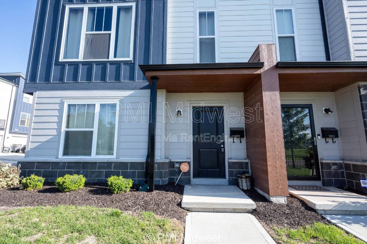 House for rent at 2952 W New York St, Indianapolis, IN 46222