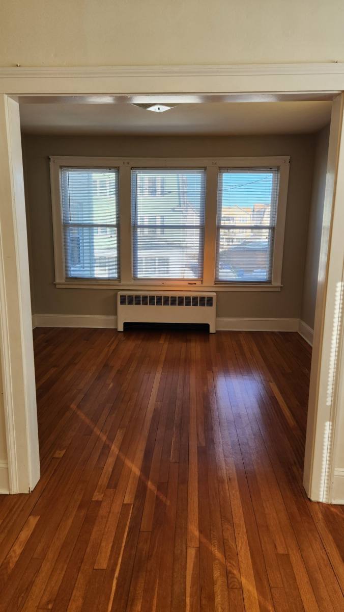 Apartment for rent at 15 Dover St #DOVER 2nd Floor, Hartford, CT 06114