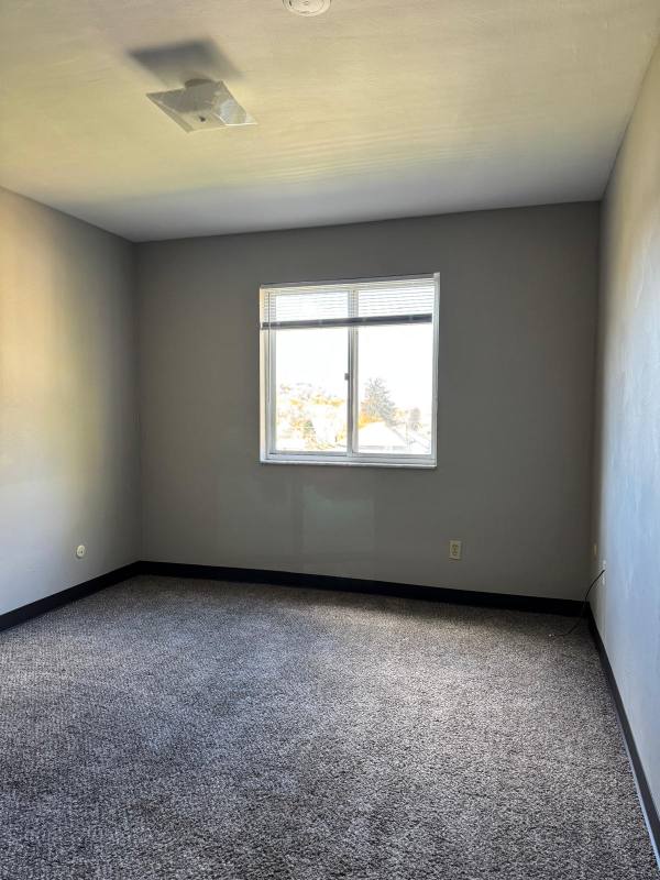 Apartment for rent at 5501 Verona Rd #101, Verona, PA 15147
