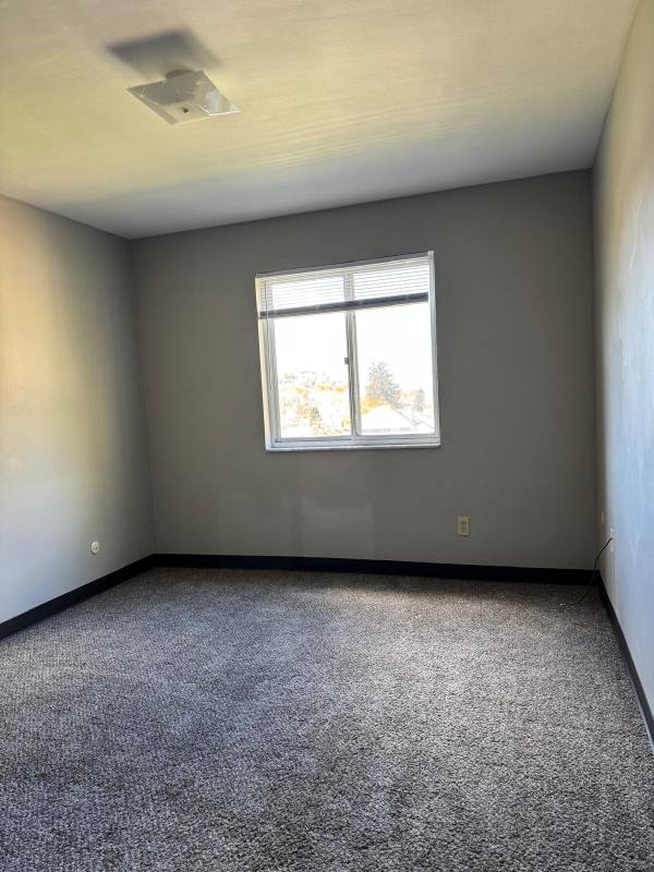 Apartment for rent at 5501 Verona Rd #101, Verona, PA 15147