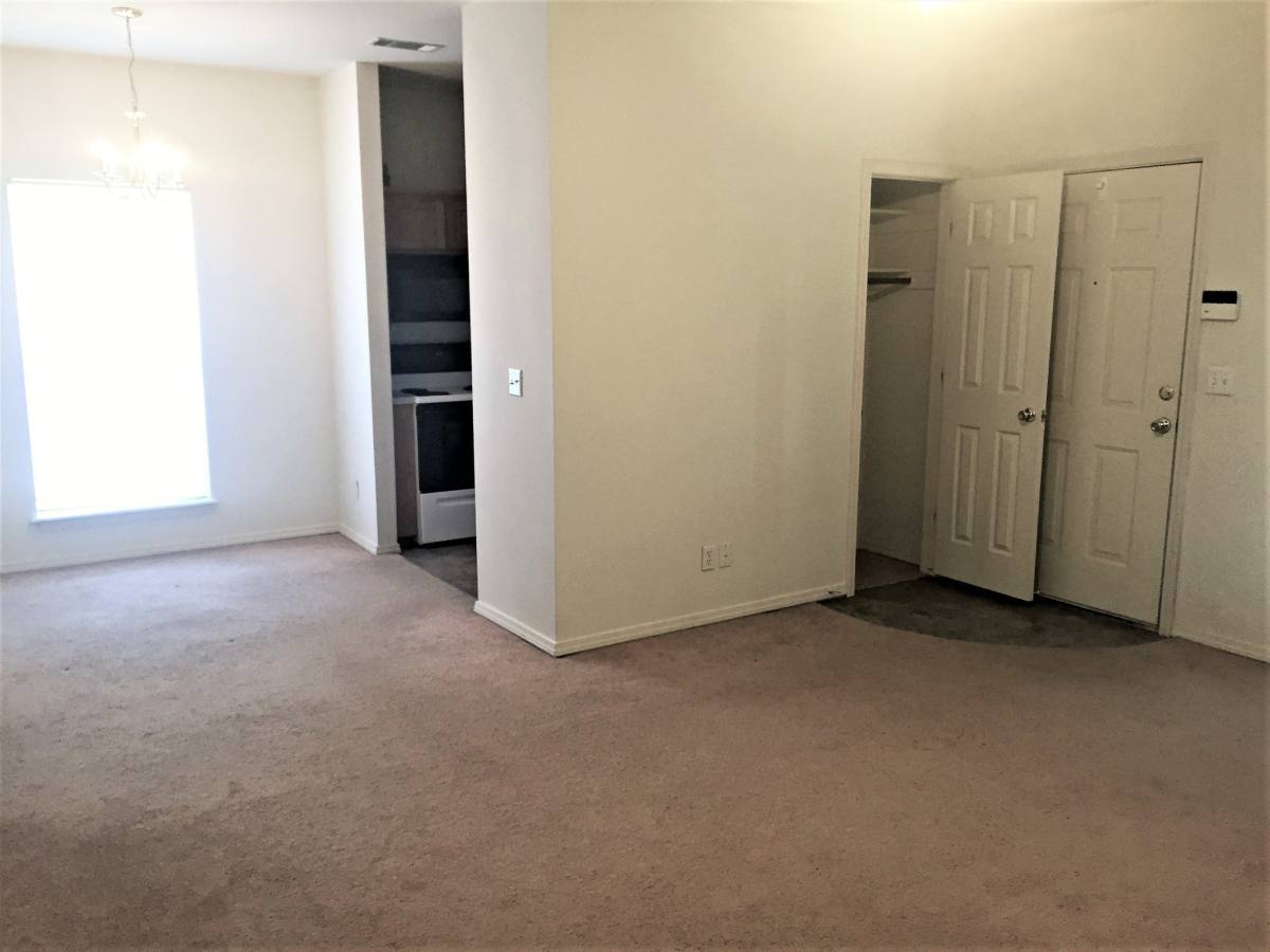 Apartment for rent at 1774 N Gregg Ave #4, Fayetteville, AR 72703