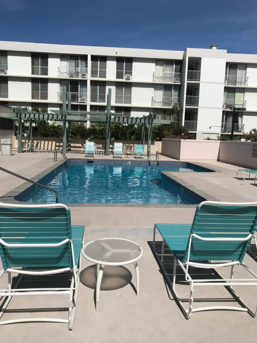 Apartment for rent at 2845 Waialae Ave, Honolulu, HI 96826