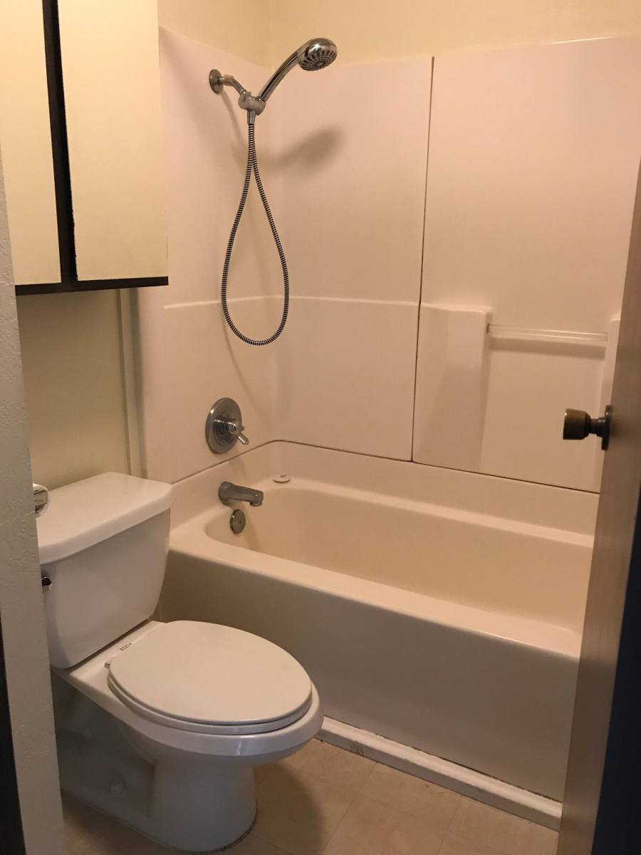Apartment for rent at 2845 Waialae Ave, Honolulu, HI 96826