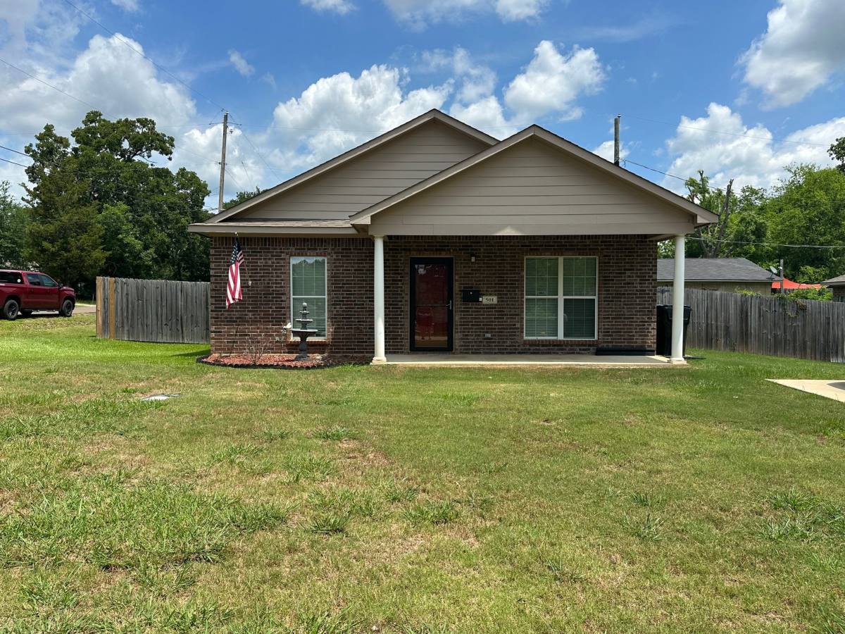 501 Hannah Place, Longview, TX 75605 - House for Rent