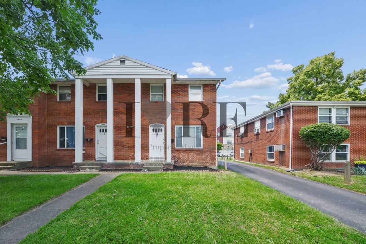 Apartment for rent at 1303 Barnett Rd, Columbus, OH 43227