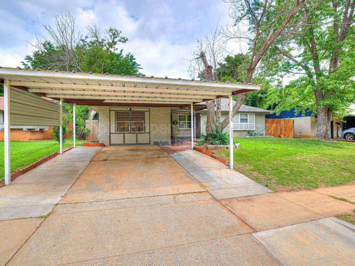 House for rent at 3305 Neighbors Lane, Oklahoma City, OK 73115