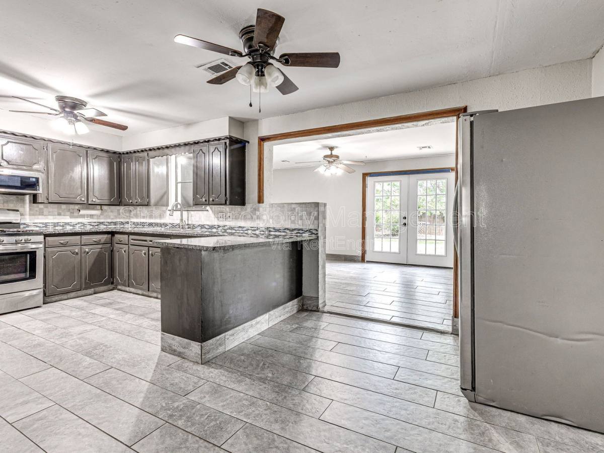 House for rent at 3305 Neighbors Lane, Oklahoma City, OK 73115