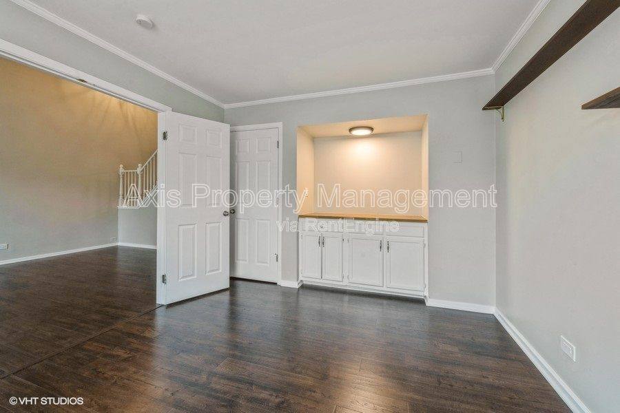 Apartment for rent at 1010 Wesley Lane #1, Algonquin, IL 60102
