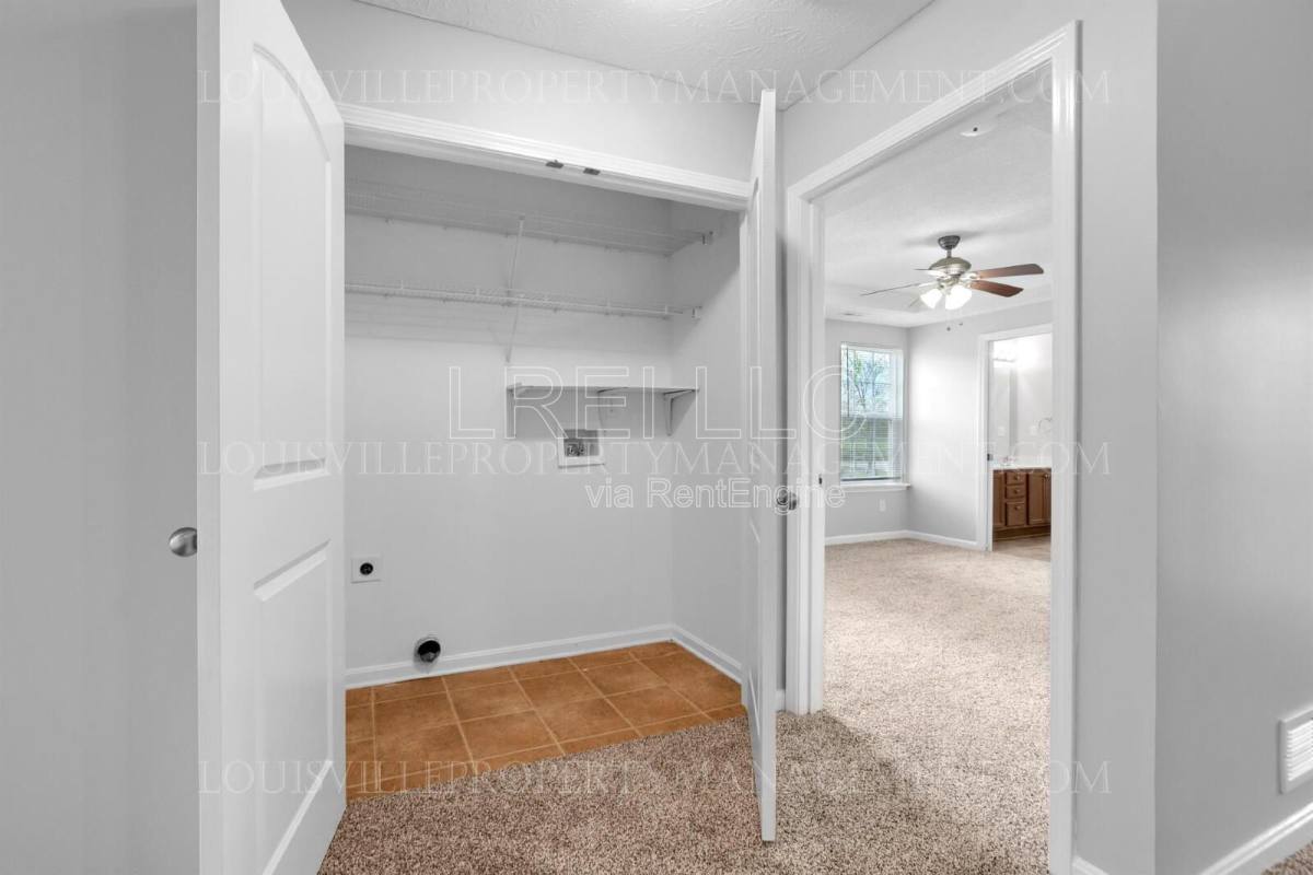 House for rent at 7019 James Madison Way, Louisville, KY 40272