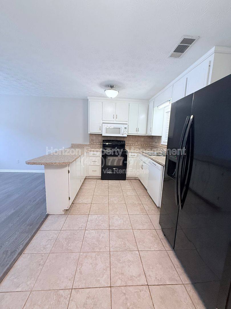 House for rent at 1670 Lakeside Trail, Cumming, GA 30041