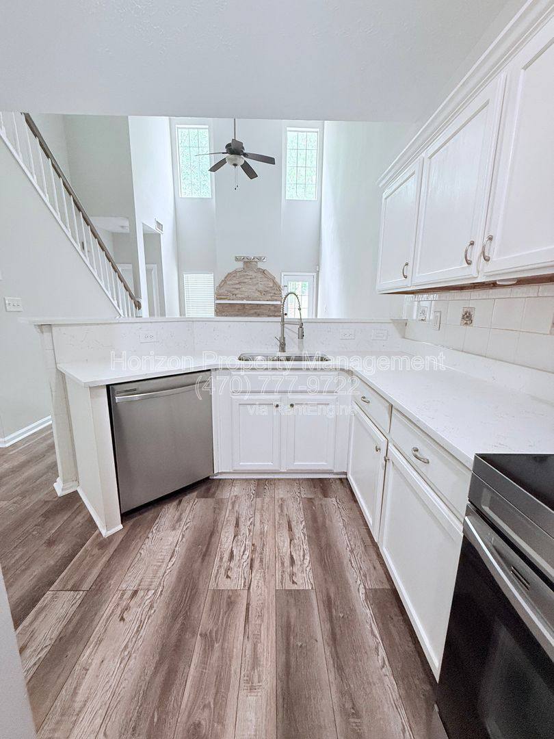 House for rent at 51 Hampton Dr, Cartersville, GA 30121