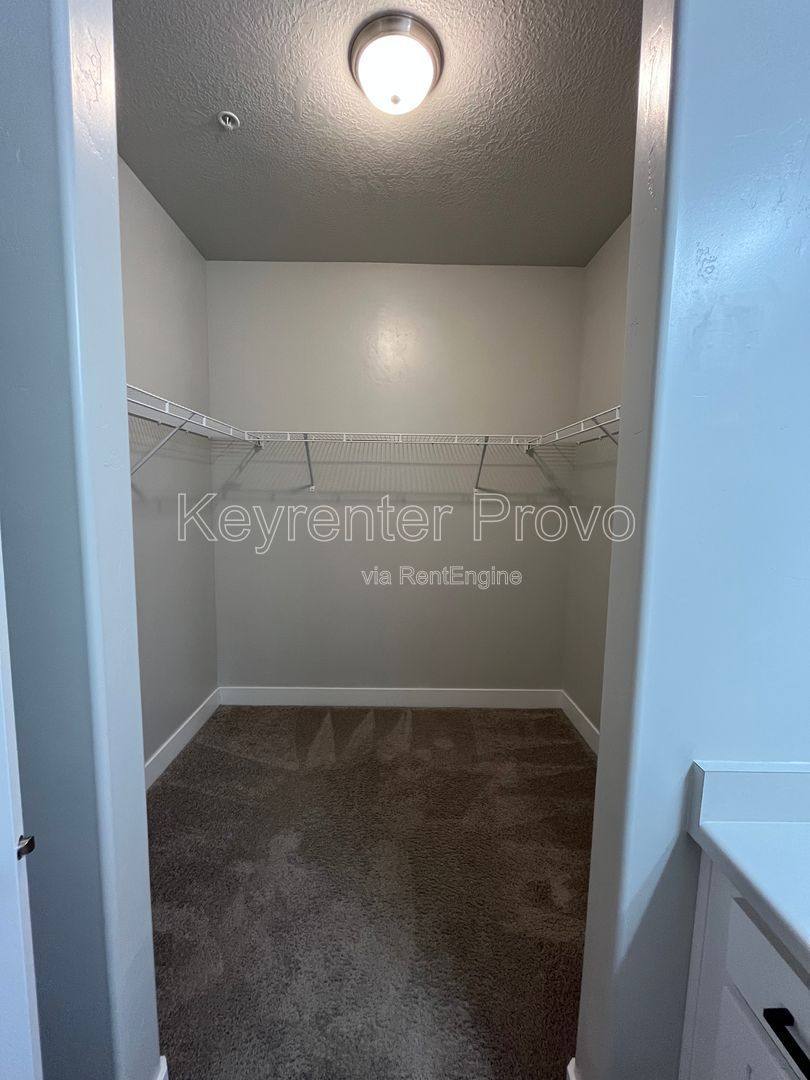 Condo for rent at 586 N 360 W, Vineyard, UT 84059