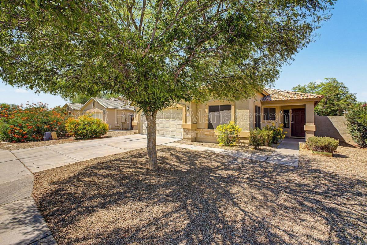House for rent at 3296 E Warbler Rd, Gilbert, AZ 85297