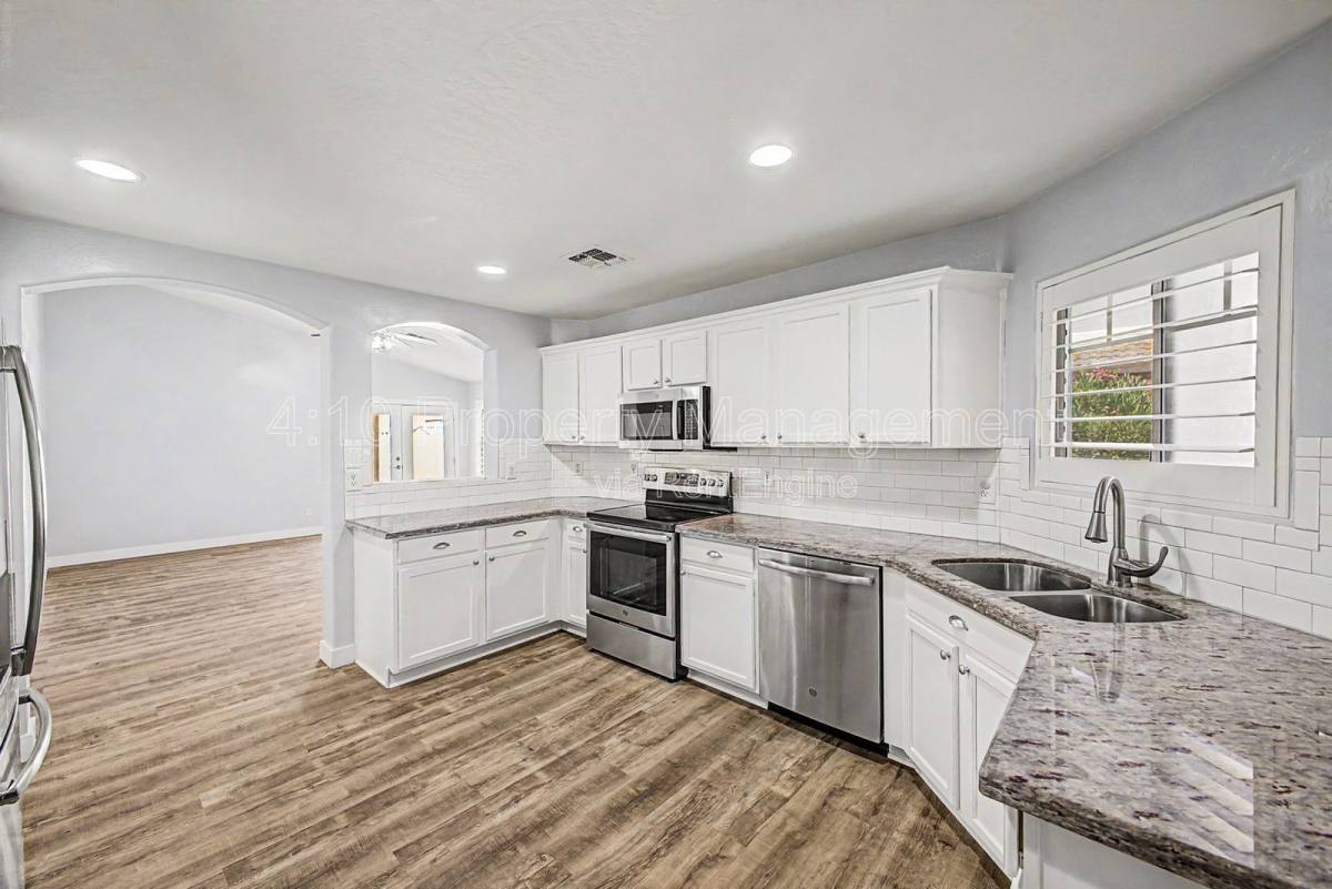 House for rent at 3296 E Warbler Rd, Gilbert, AZ 85297