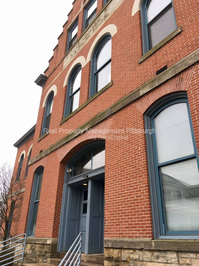 Apartment for rent at 171 S 15th St #202, Pittsburgh, PA 15203