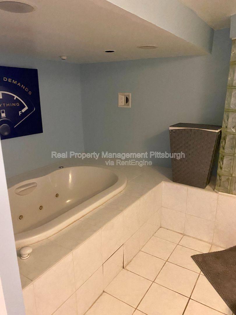 Apartment for rent at 171 S 15th St #202, Pittsburgh, PA 15203