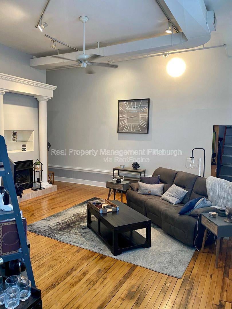 Apartment for rent at 171 S 15th St #202, Pittsburgh, PA 15203