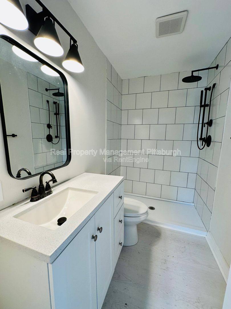 Apartment for rent at 2121 Milligan Ave #6, Pittsburgh, PA 15218