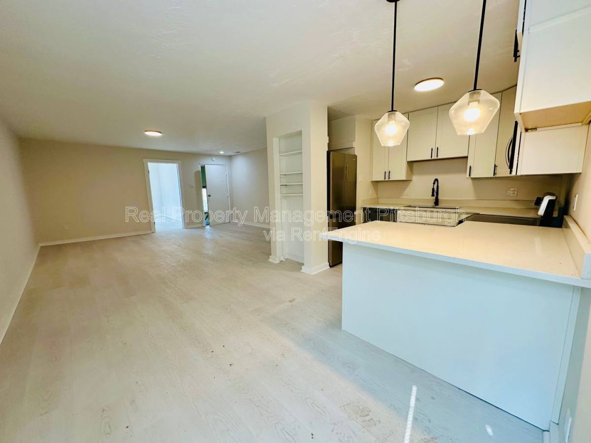 Apartment for rent at 2121 Milligan Ave #6, Pittsburgh, PA 15218