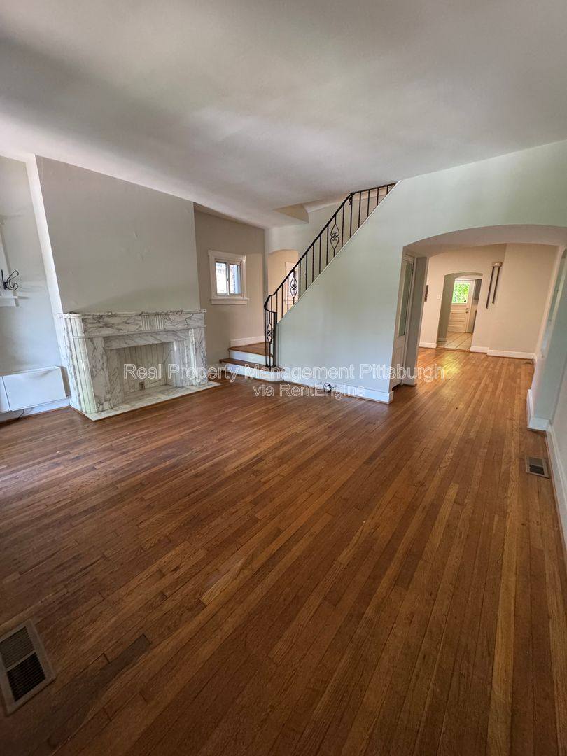 House for rent at 5622 Darlington Rd, Pittsburgh, PA 15217