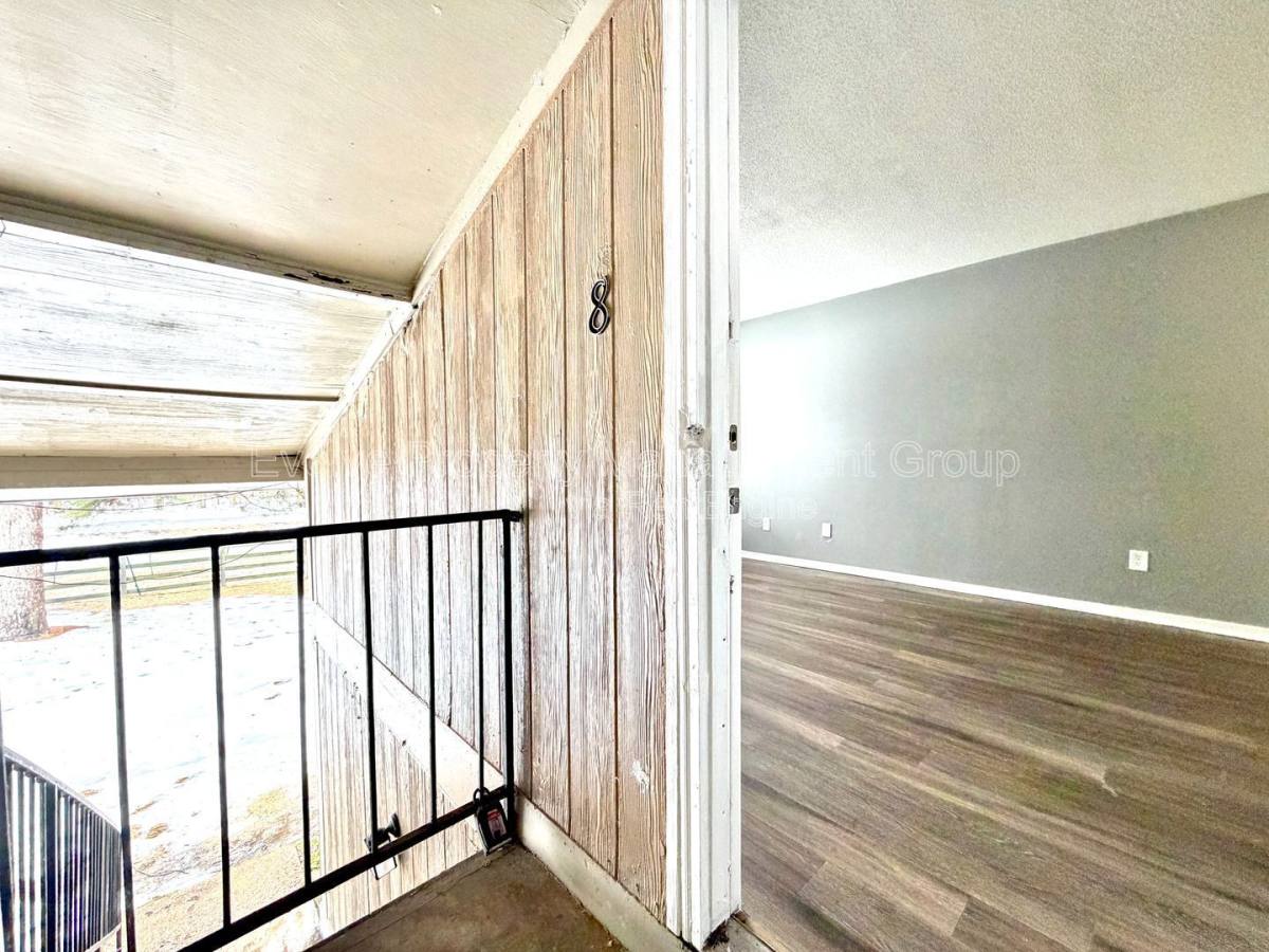 Apartment for rent at 4651 Royal Ridge Dr #8, Memphis, TN 38128