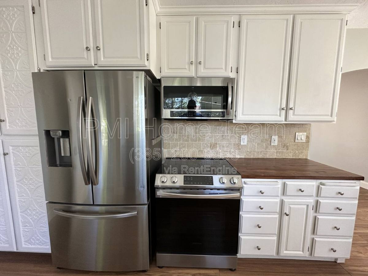 Apartment for rent at 33 Sylvia Dr, Ogden, UT 84405