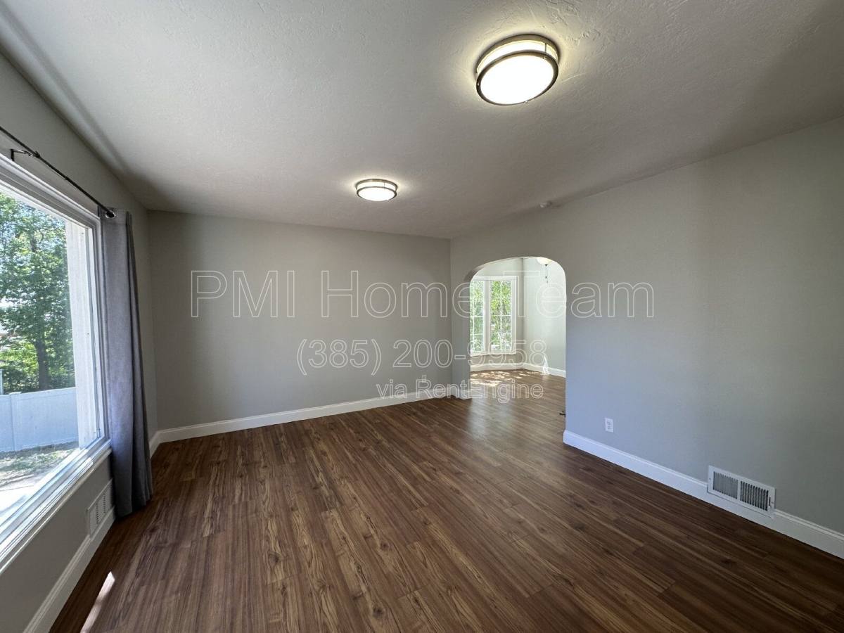 Apartment for rent at 33 Sylvia Dr, Ogden, UT 84405