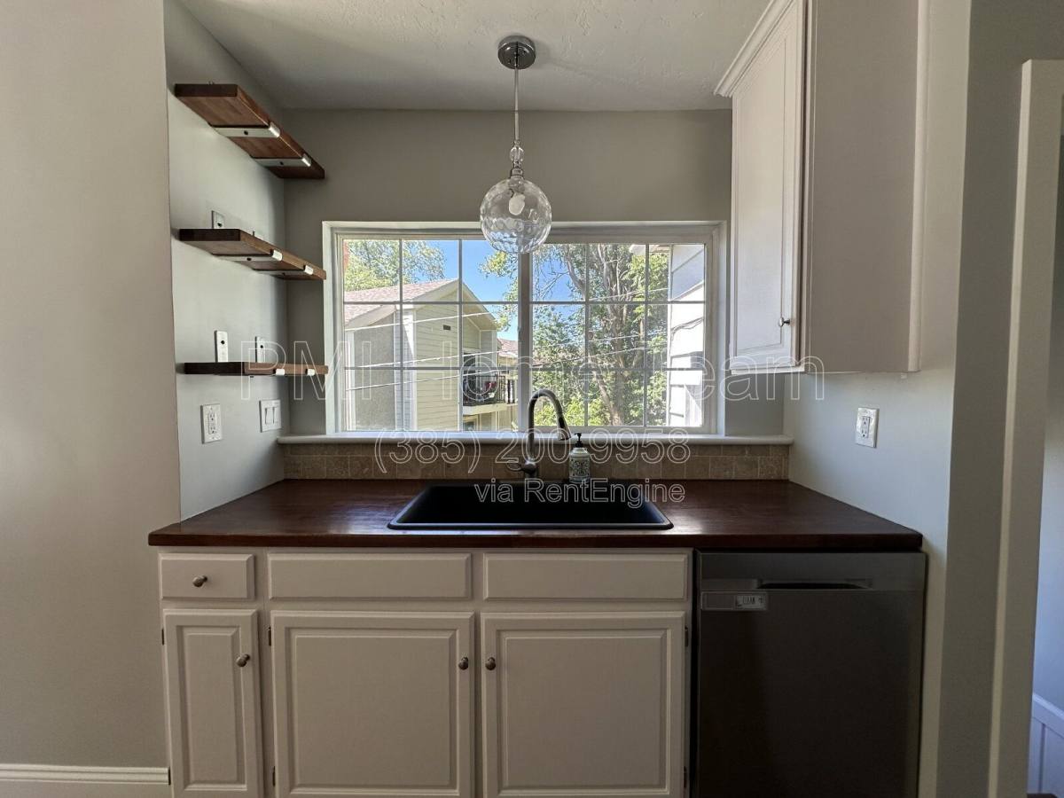 Apartment for rent at 33 Sylvia Dr, Ogden, UT 84405