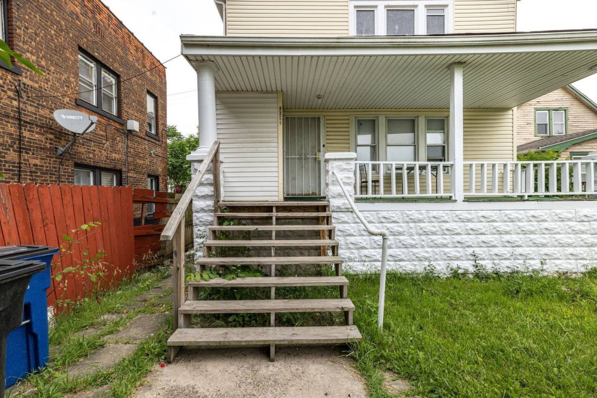 Apartment for rent at 3691 E 116th St, Cleveland, OH 44105