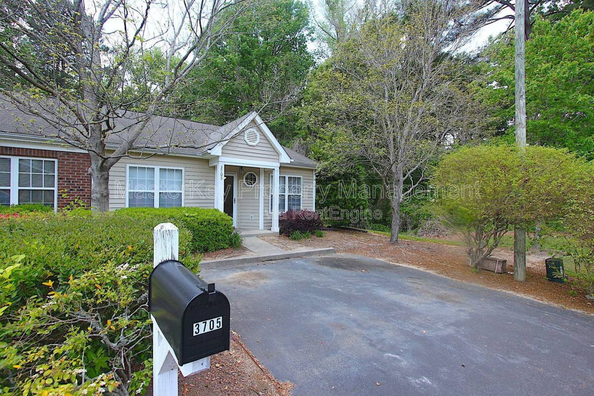 Townhouse for rent at 3705 Votive Lane, Raleigh, NC 27604