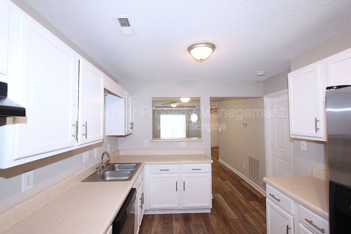 Townhouse for rent at 3705 Votive Lane, Raleigh, NC 27604