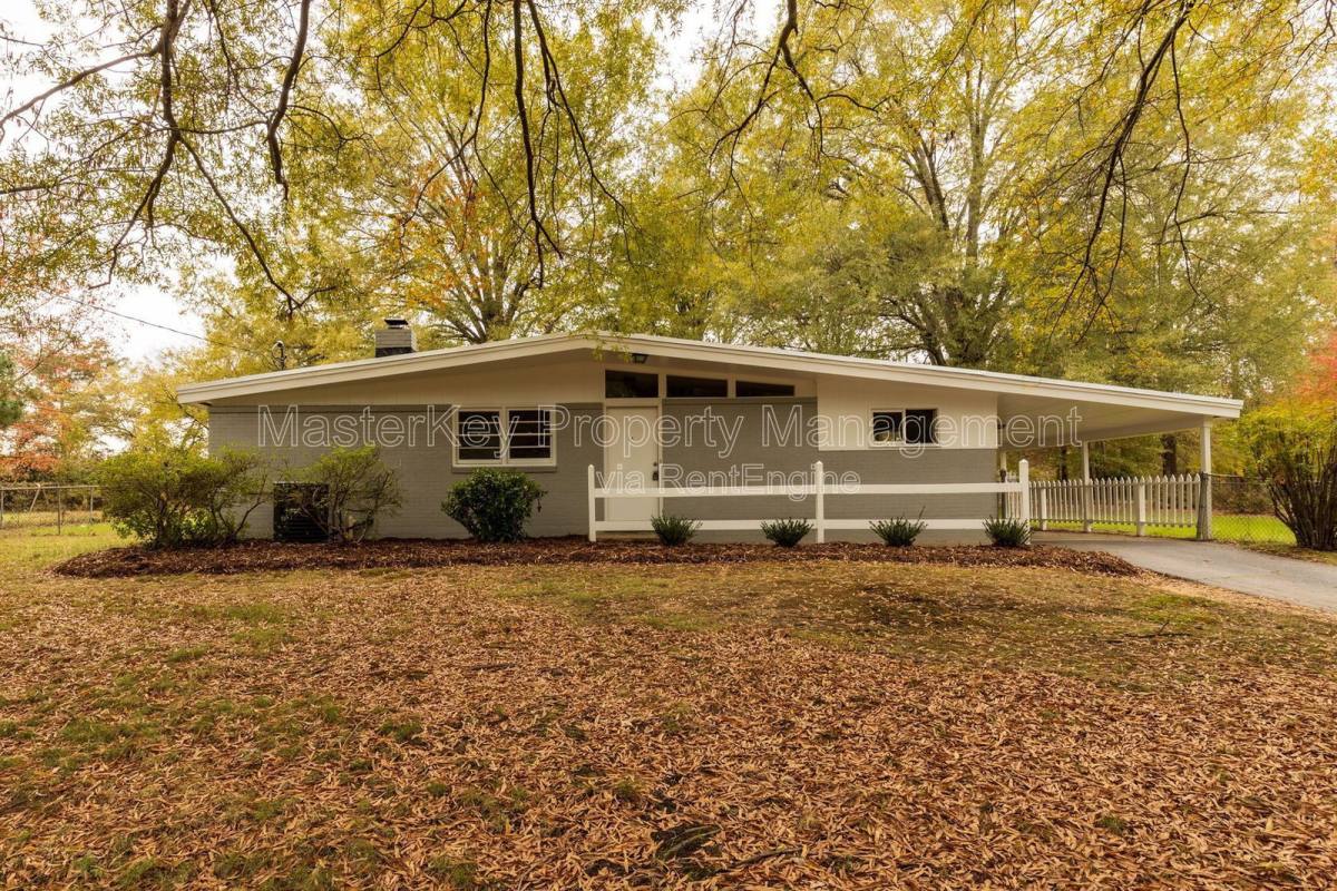 House for rent at 6313 Johnsdale Rd, Raleigh, NC 27615