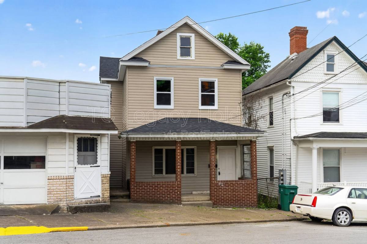 House for rent at 321 Clark St, Clarksburg, WV 26301