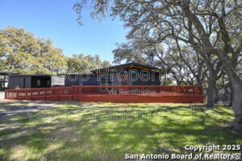 House for rent at 537 Tamarack Dr, Canyon Lake, TX 78133
