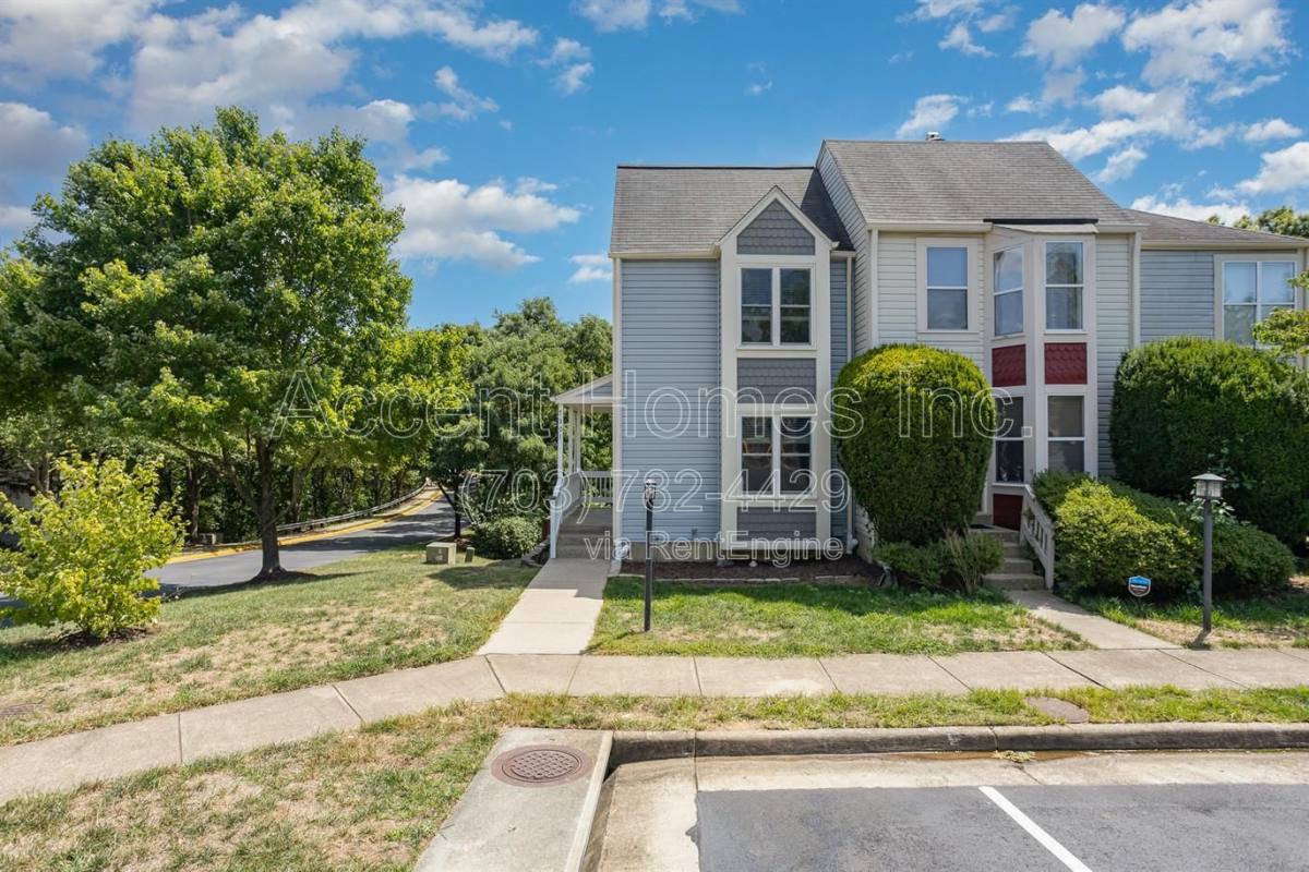 Townhouse for rent at 7301 Castleberg Court, Alexandria, VA 22315