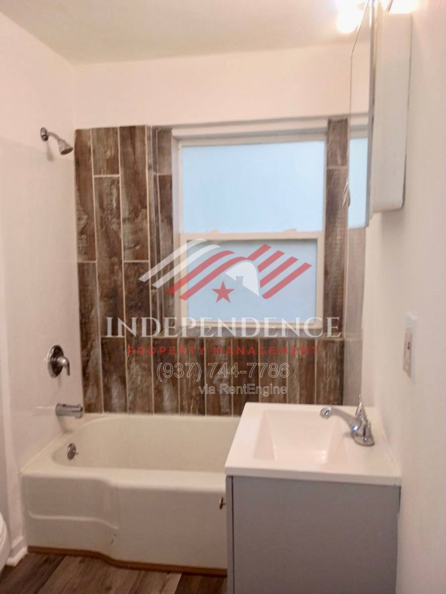 Apartment for rent at 408 N Wayne St #11, Piqua, OH 45356