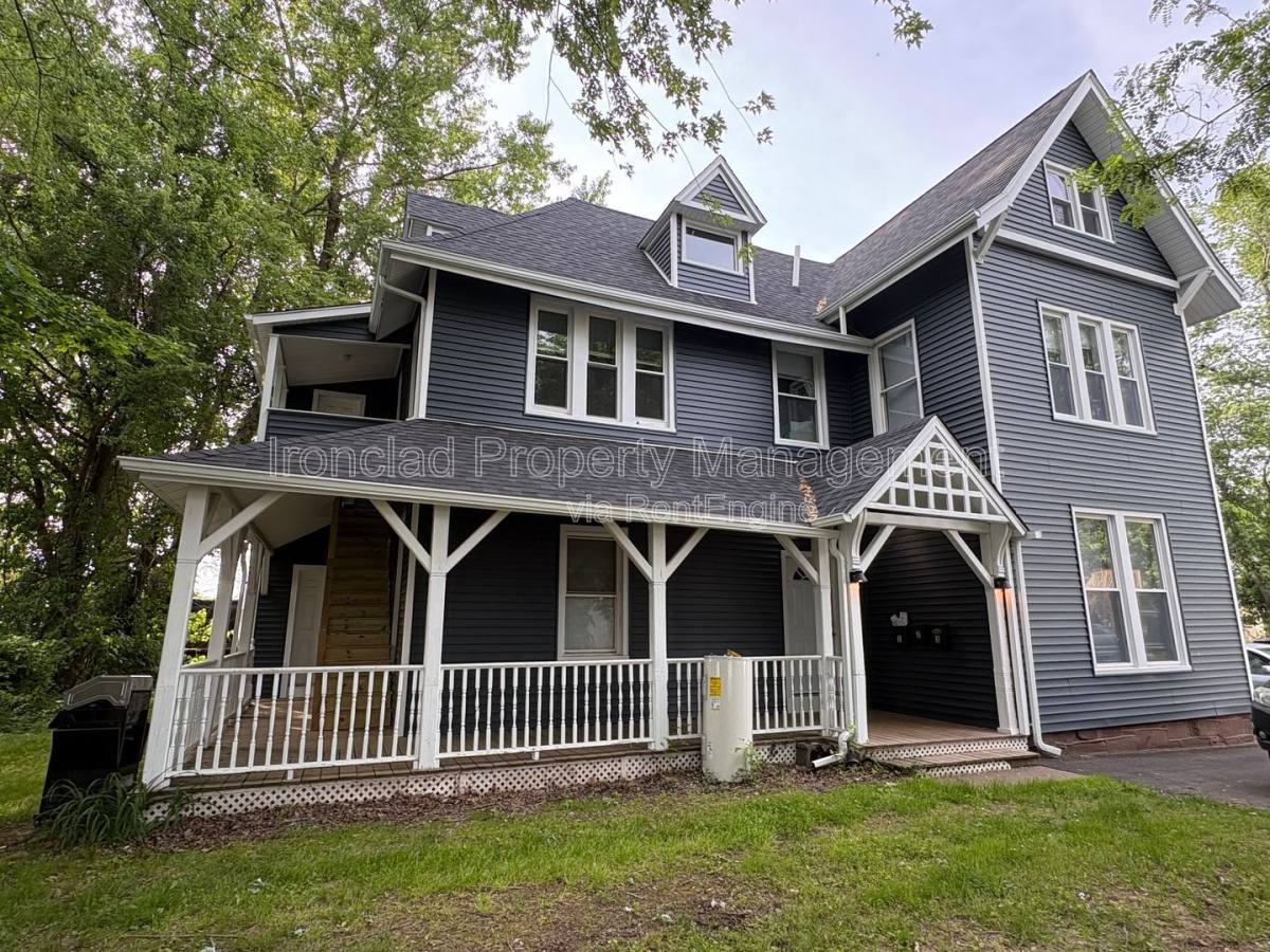 200 Main St #3, Portland, CT 06480 - Apartment for Rent