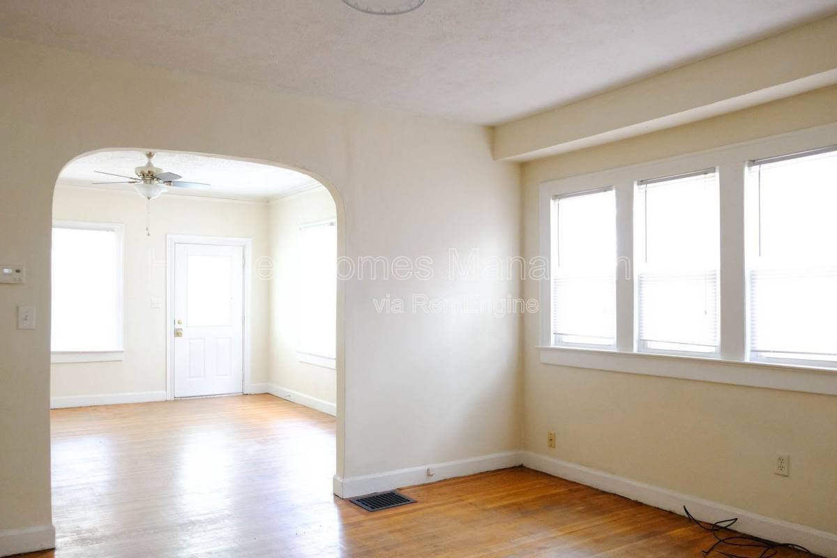 Apartment for rent at 4245 College #4247, Indianapolis, IN 46205