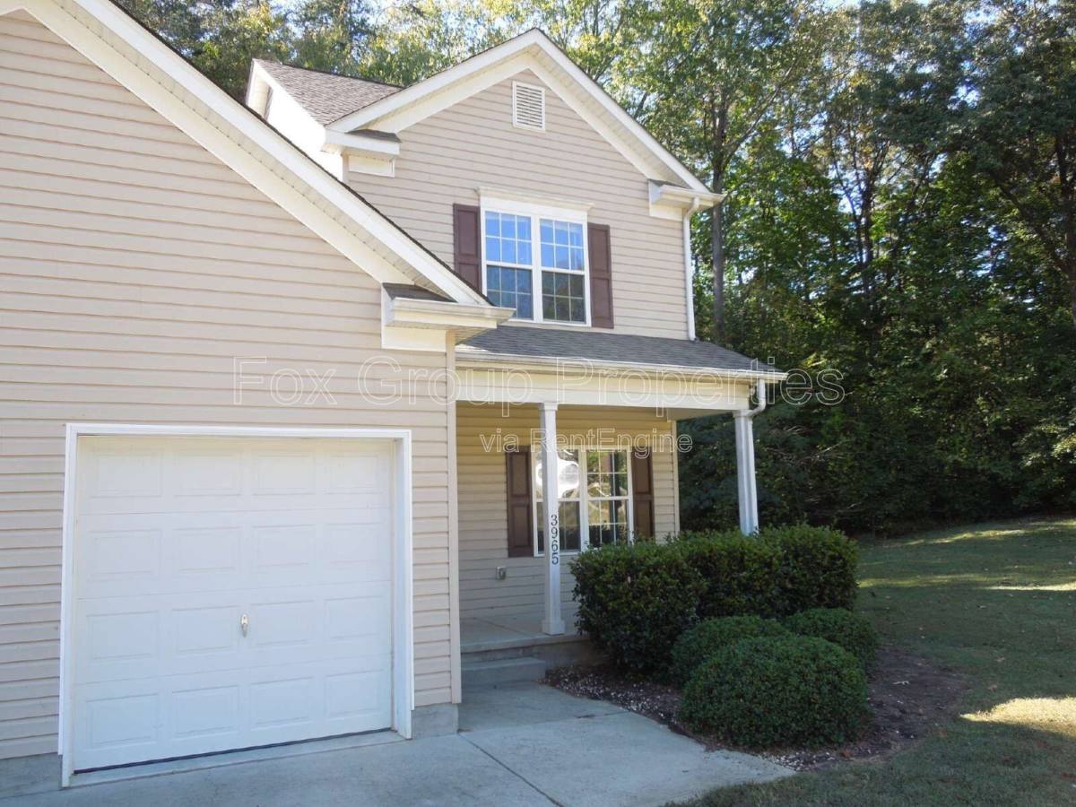 Apartment for rent at 3967 Kimberly Place, Terrell, NC 28682