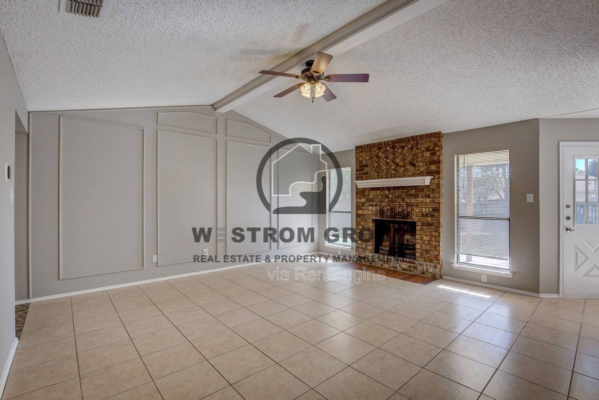House for rent at 420 Revolution Lane, Arlington, TX 76002