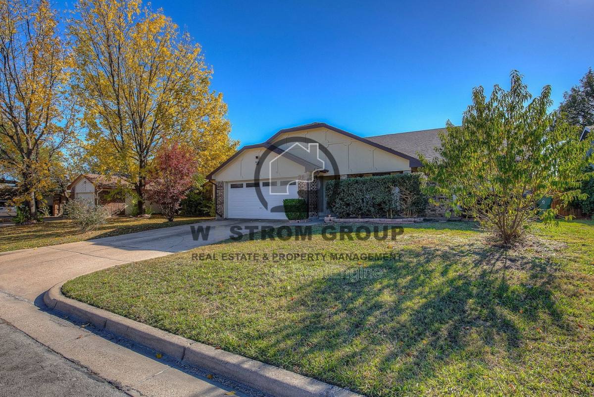 House for rent at 420 Revolution Lane, Arlington, TX 76002