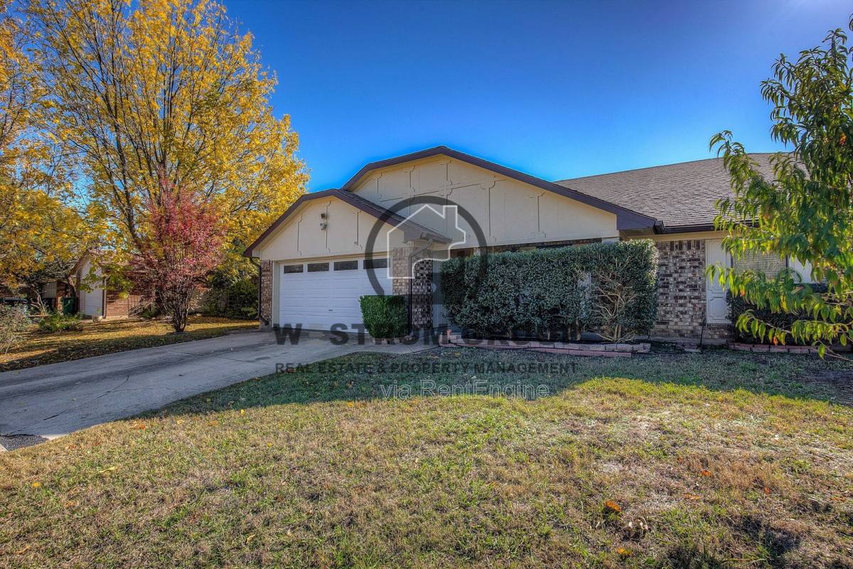 House for rent at 420 Revolution Lane, Arlington, TX 76002