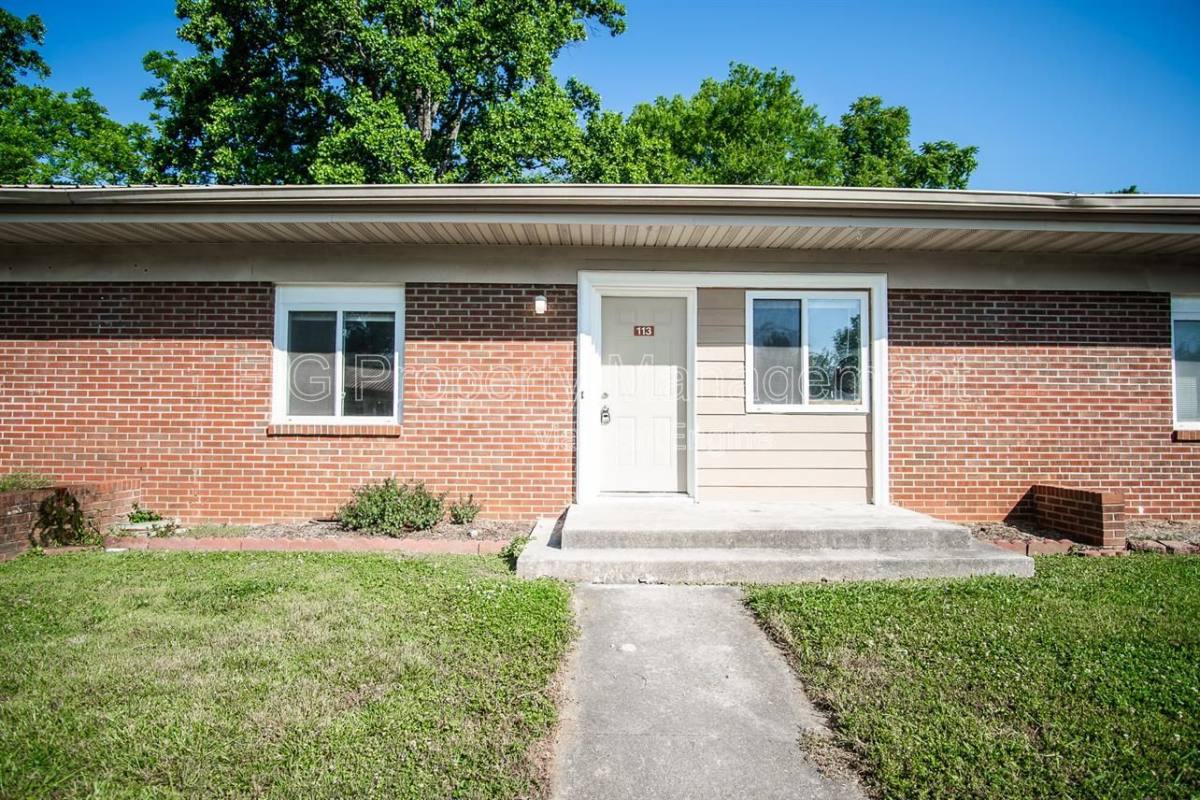 Apartment for rent at 113 Louella Dr, Maryville, TN 37803