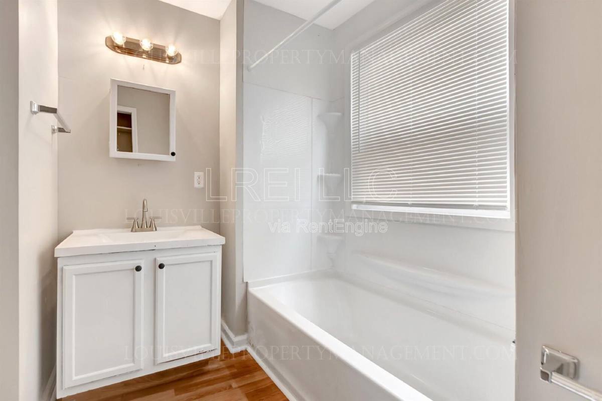 Apartment for rent at 4141 W Market St #1, Louisville, KY 40212