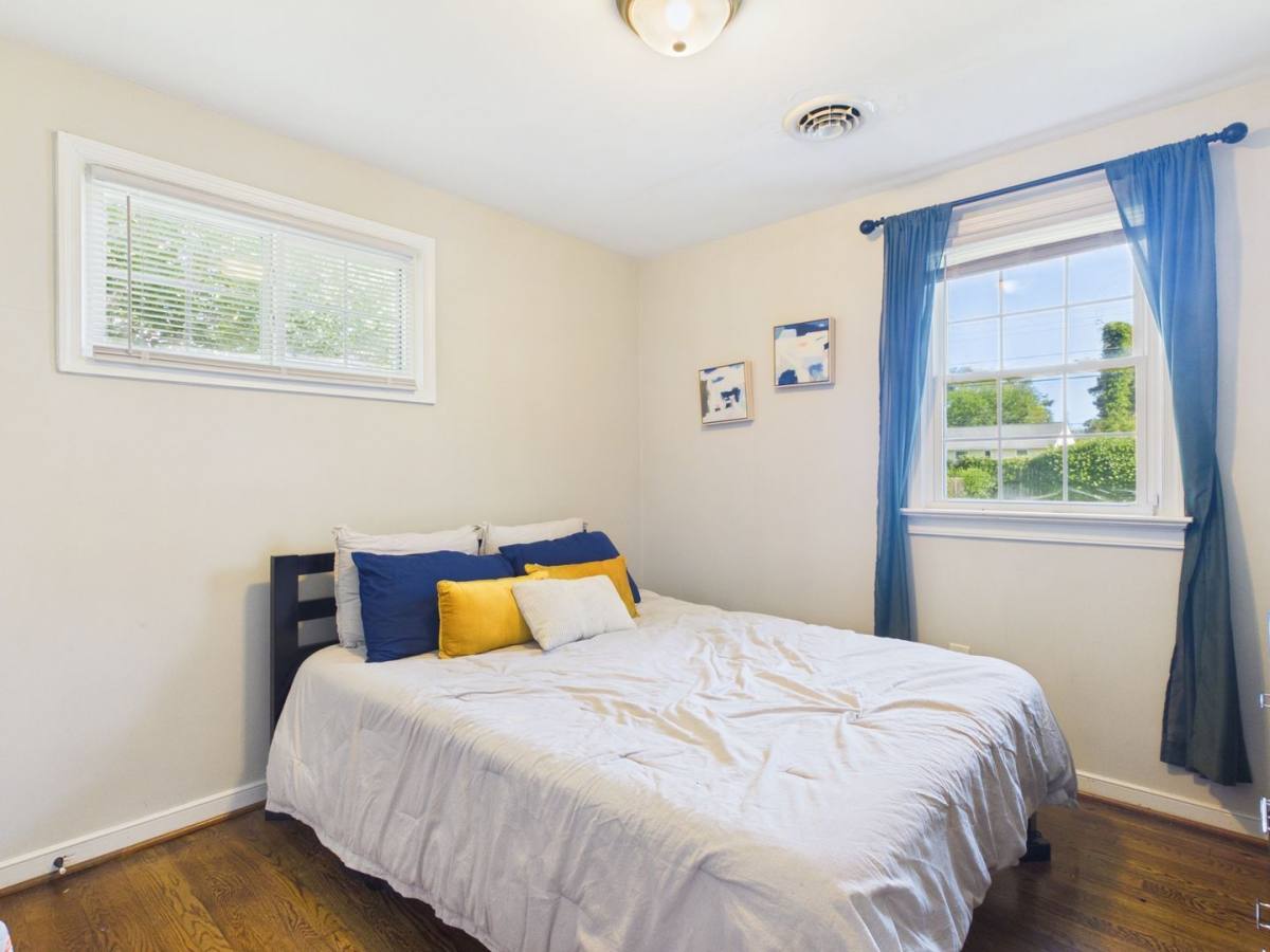 House for rent at 3114 Glenoa Rd, Richmond, VA 23223