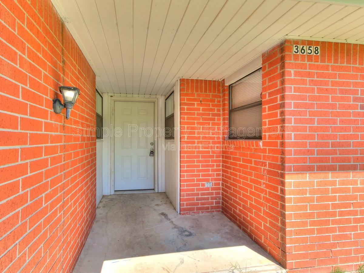 House for rent at 3658 Harper Rd, Choctaw, OK 73020